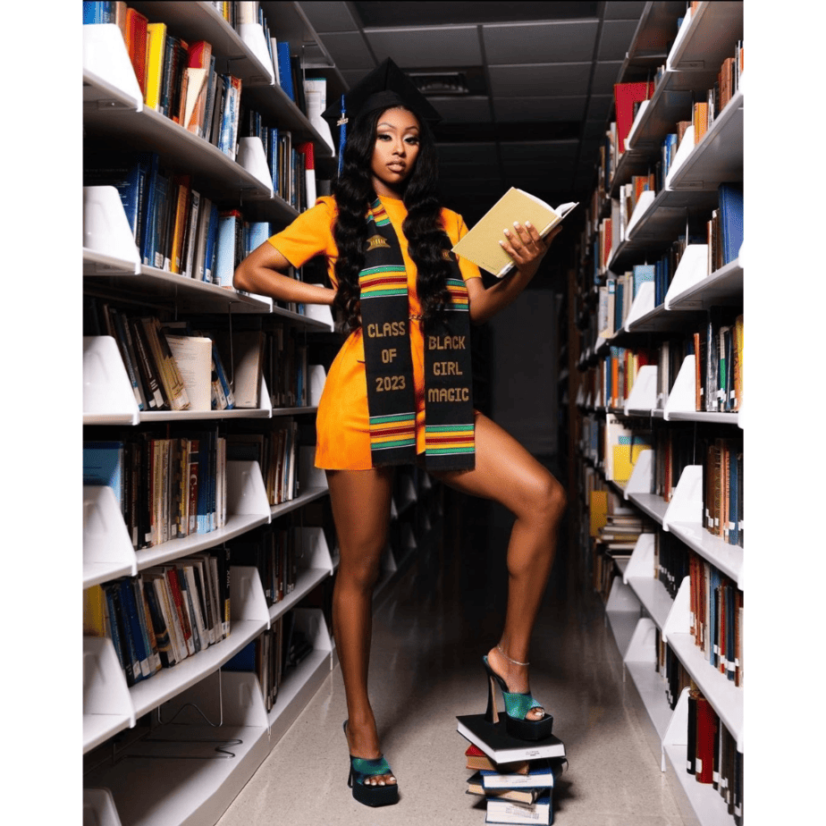 17+ Incredible Graduation Photo Ideas You Need To Copy - Lifestyle DiJess