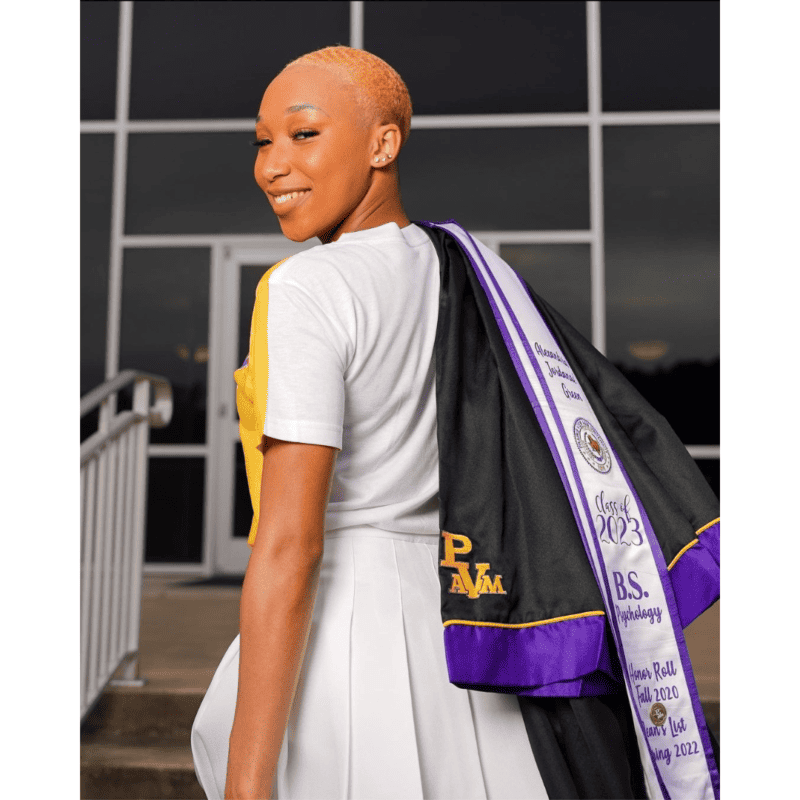 17+ Incredible Graduation Photo Ideas You Need To Copy - Lifestyle DiJess